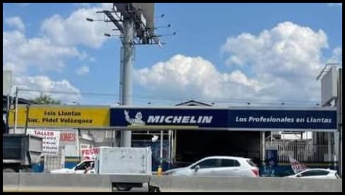 Fachada de Asis Llantas Monterrey